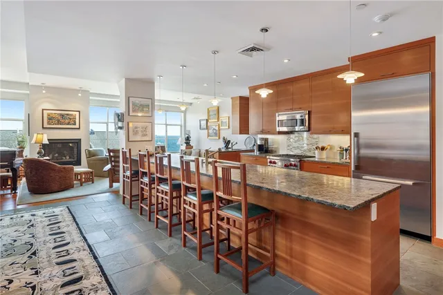 $2,250,000 | 345 Thames Street, Unit 407N, Bristol, RI 02809