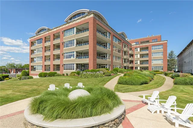 $2,250,000 | 345 Thames Street, Unit 407N, Bristol, RI 02809