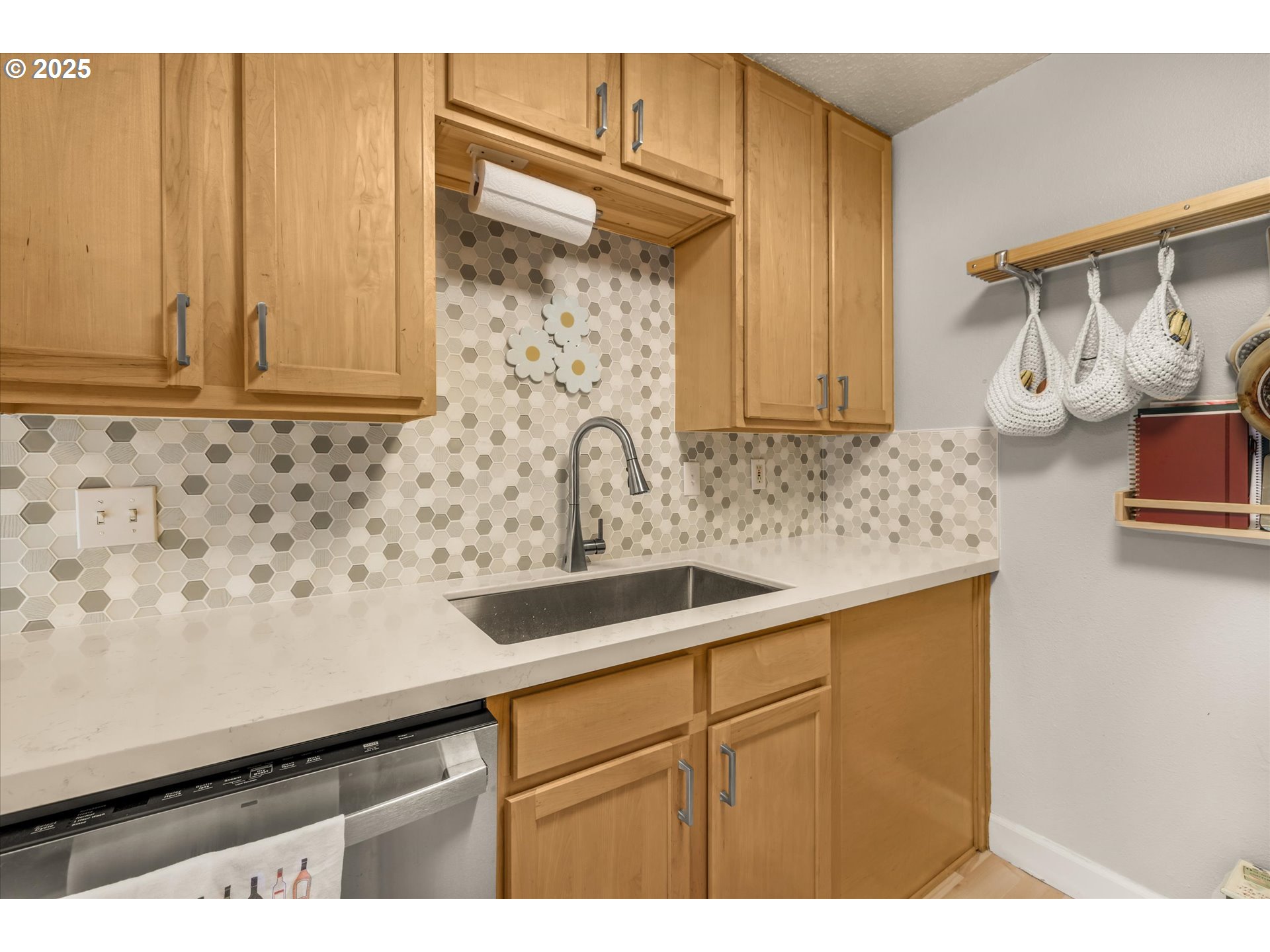 9221 North Lombard Street, Unit 11 Portland, OR 97203 - Photo 12 of 34