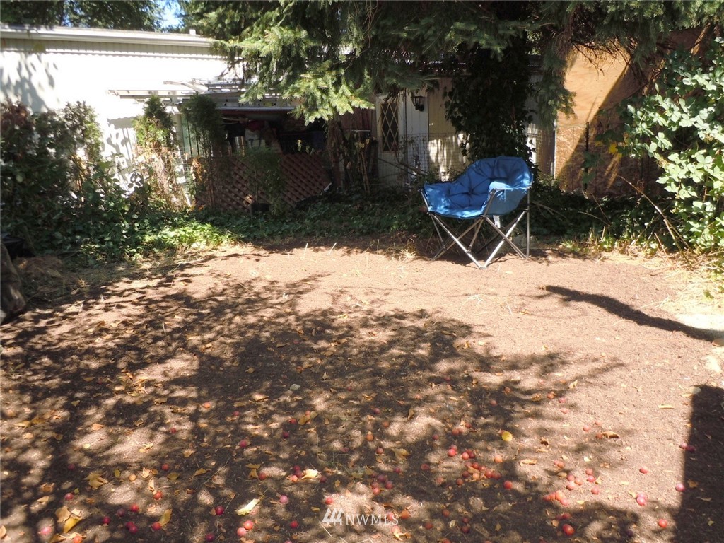 2115 Rocky Point Road Northwest, Unit 14 Bremerton, WA 98312 - Photo 12 of 13 Gallery Image 12