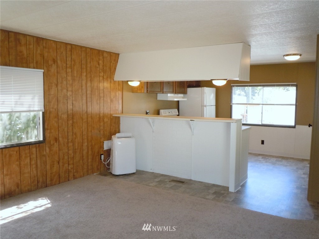 2115 Rocky Point Road Northwest, Unit 14 Bremerton, WA 98312 - Photo 6 of 13 Gallery Image 6