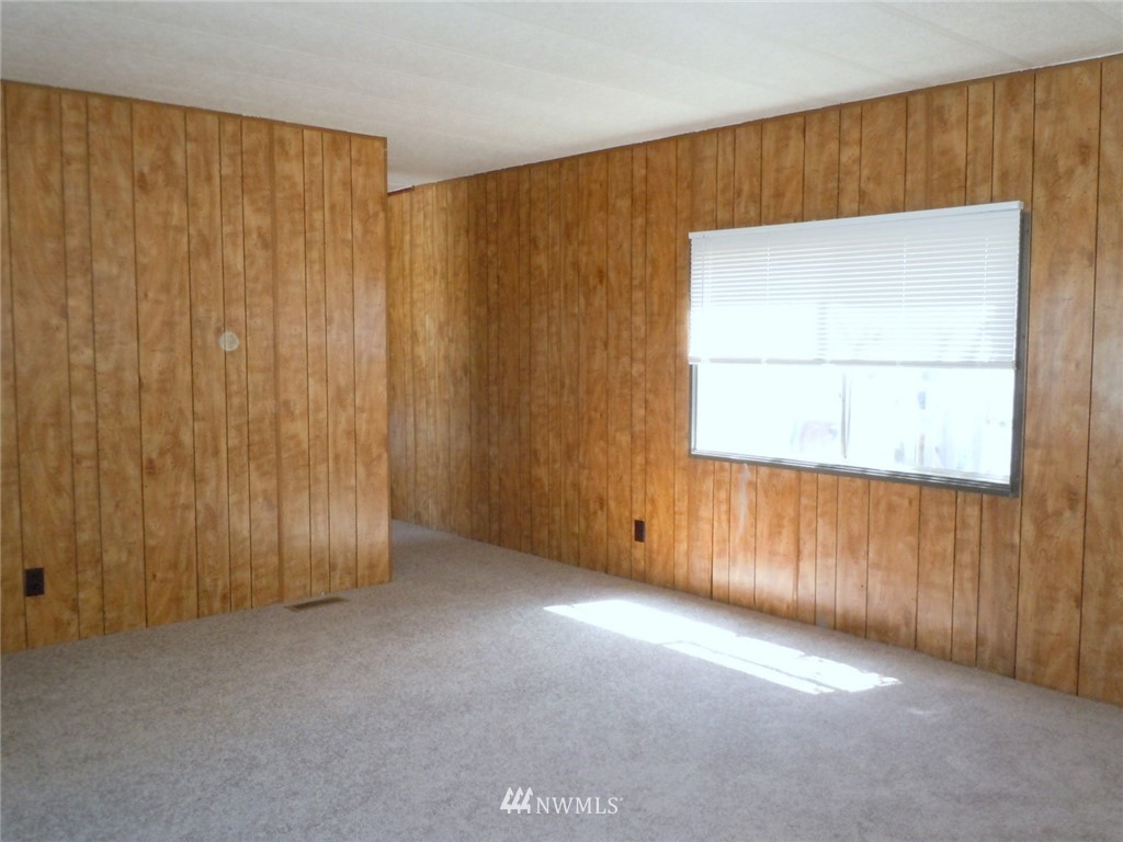 2115 Rocky Point Road Northwest, Unit 14 Bremerton, WA 98312 - Photo 8 of 13 Gallery Image 8