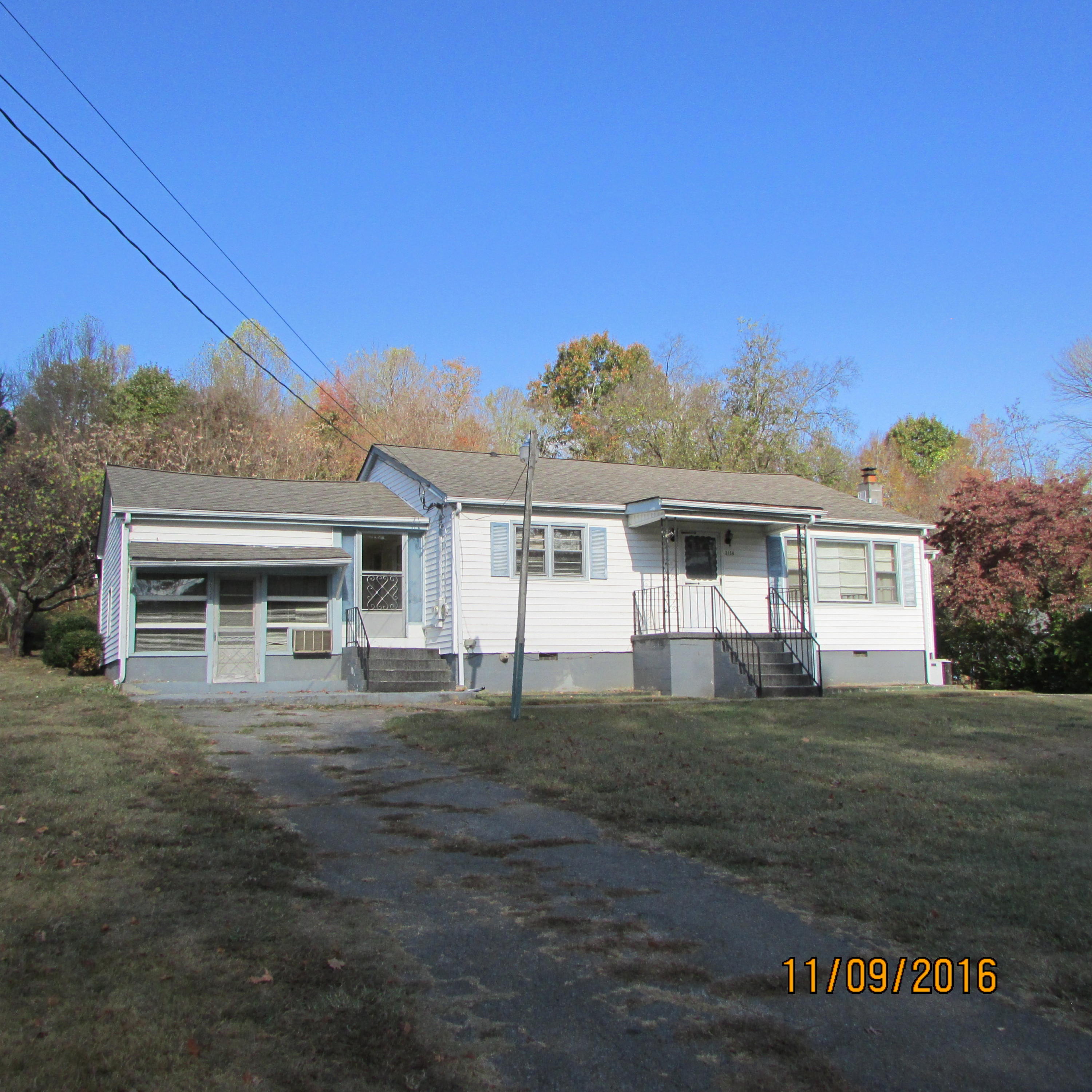 2138 Mentor Road Louisville, TN 37777 - Photo 3 of 22 001