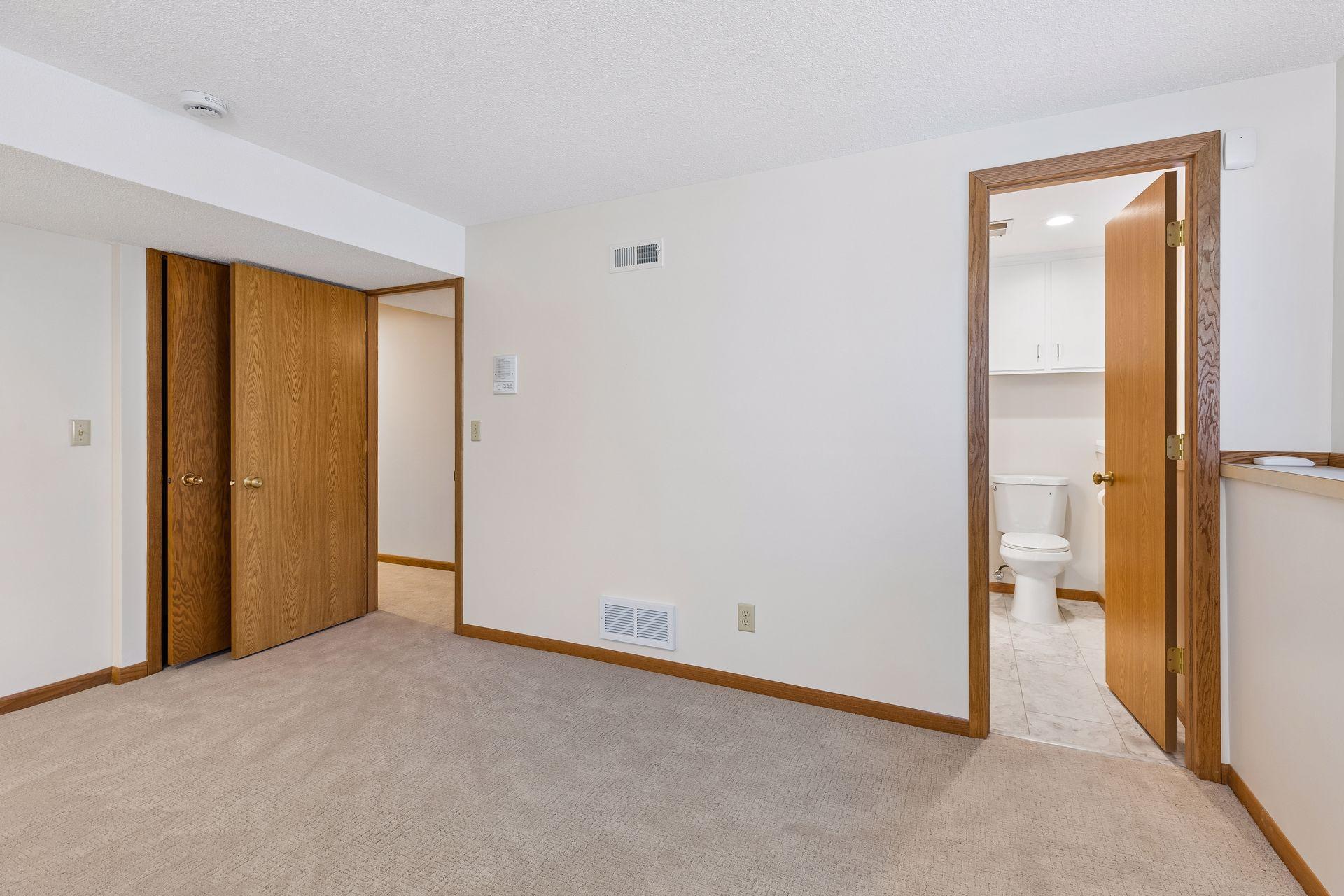 7117 Gleason Road Edina, MN 55439 - Photo 44 of 58 Gallery Image 44