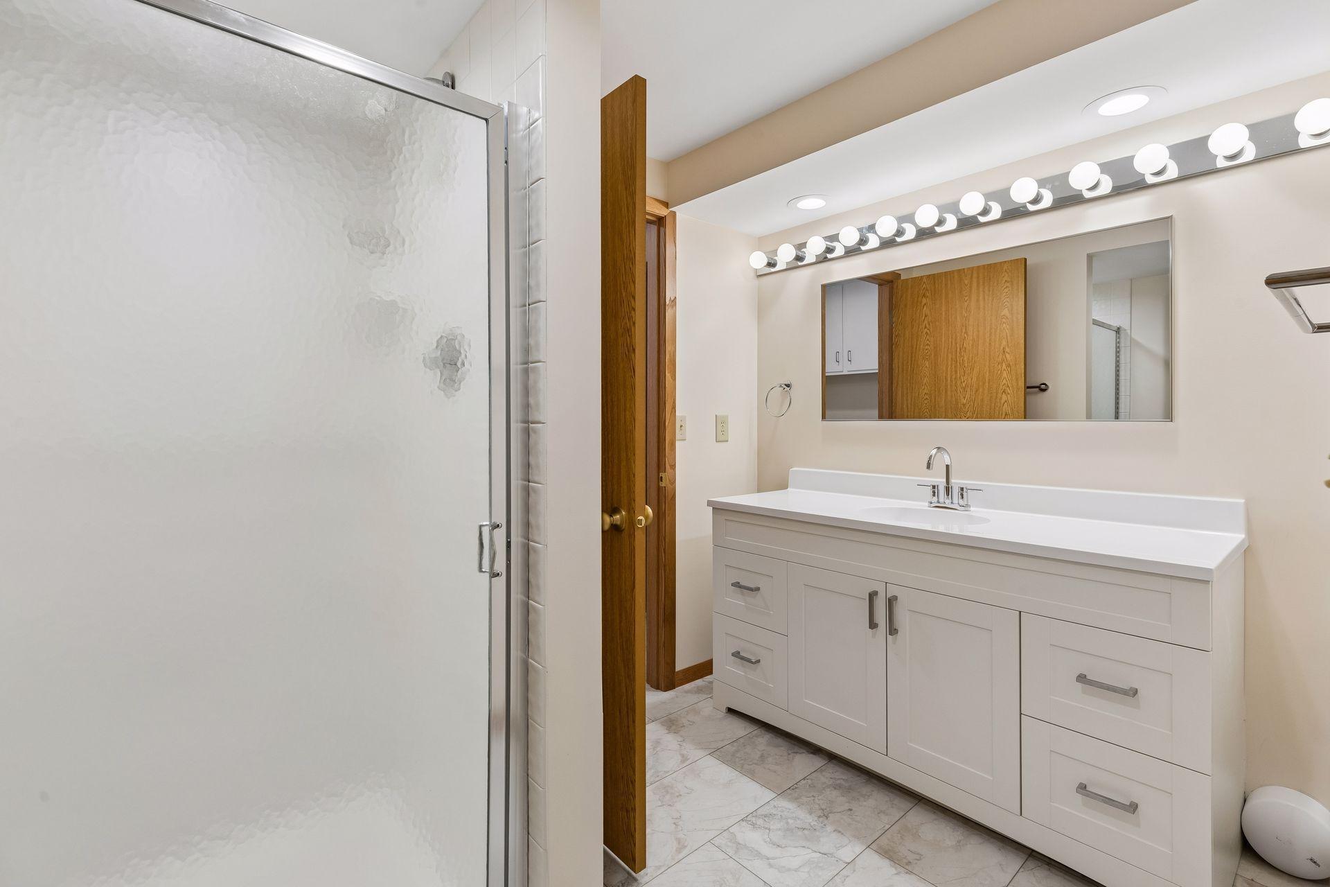 7117 Gleason Road Edina, MN 55439 - Photo 45 of 58 Gallery Image 45