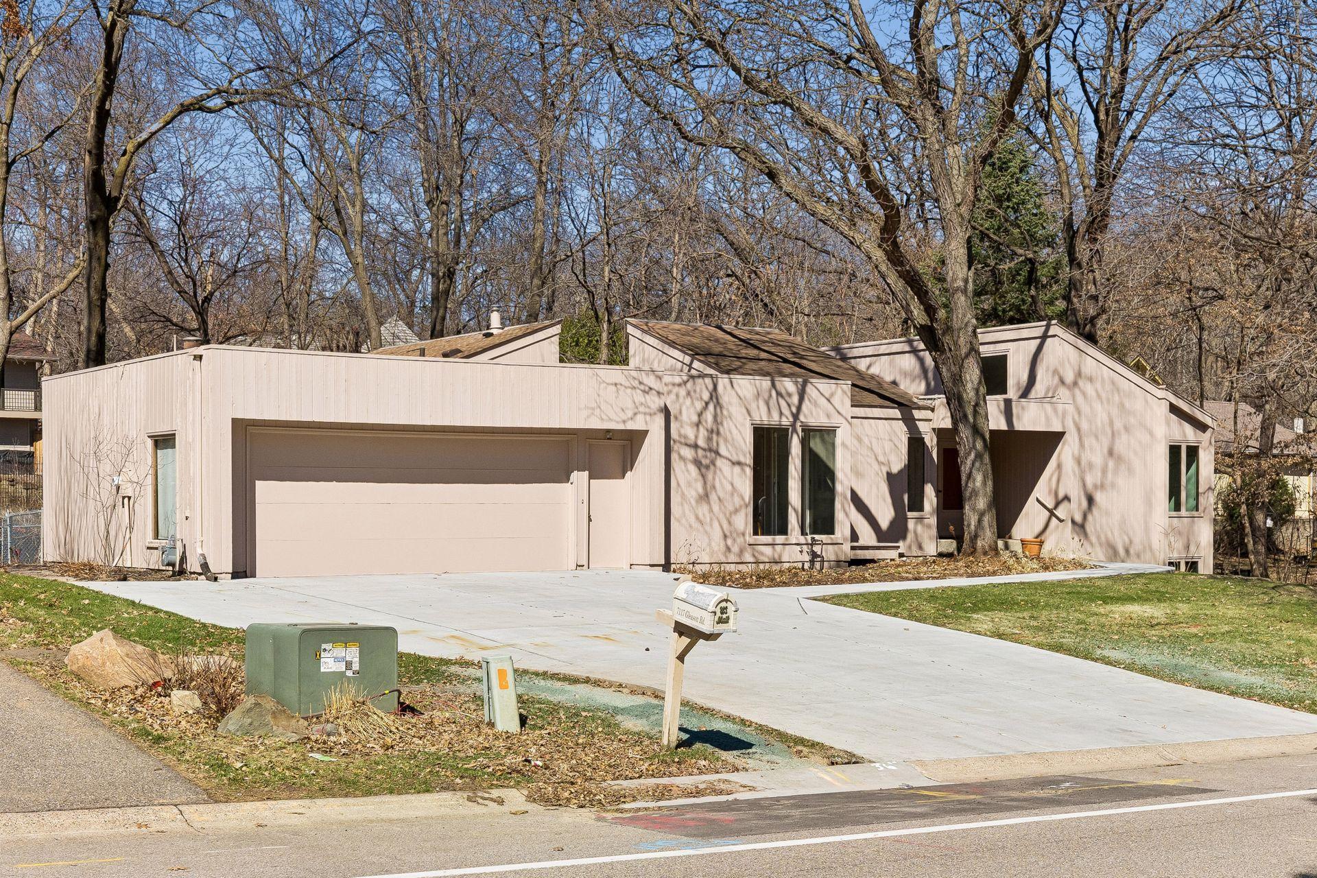 7117 Gleason Road Edina, MN 55439 - Photo 56 of 58 Gallery Image 56