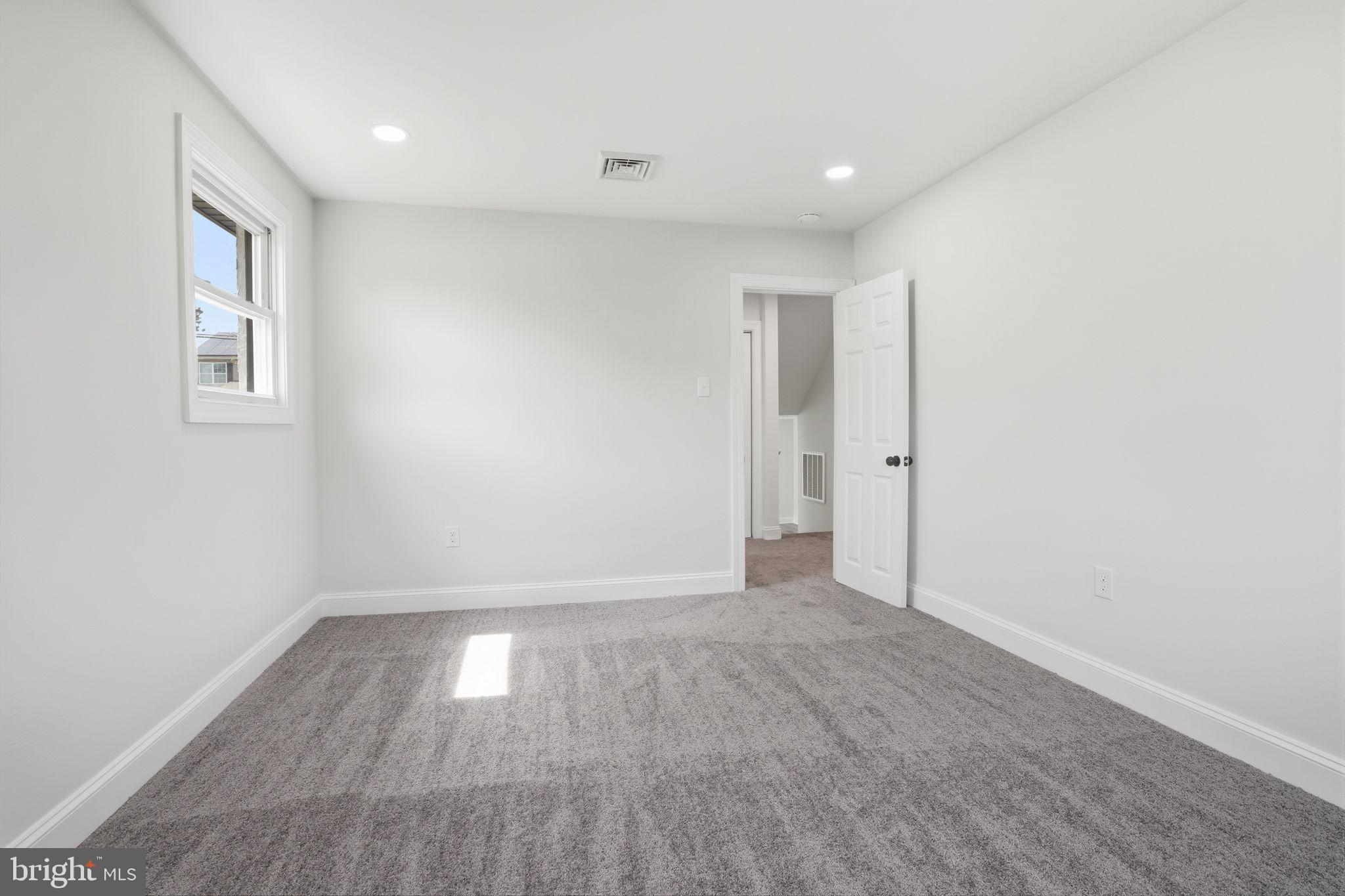 1625 Park Avenue Willow Grove, PA 19090 - Photo 14 of 31