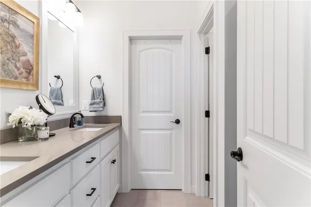 $495,000 | 3116 Southwest Arbor Tree Drive, Lee's Summit, MO 64082