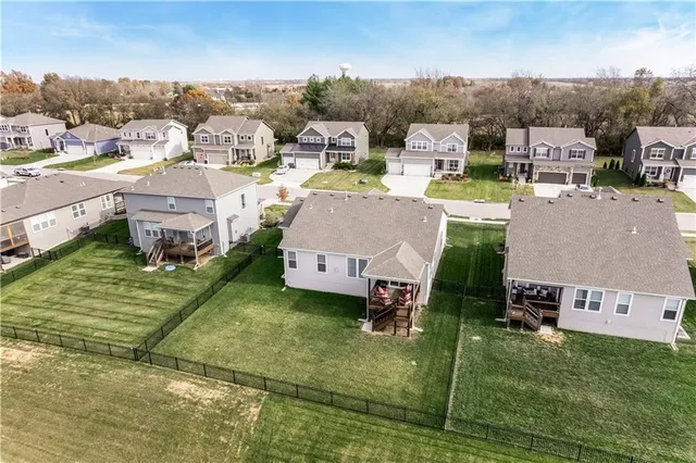 $495,000 | 3116 Southwest Arbor Tree Drive, Lee's Summit, MO 64082