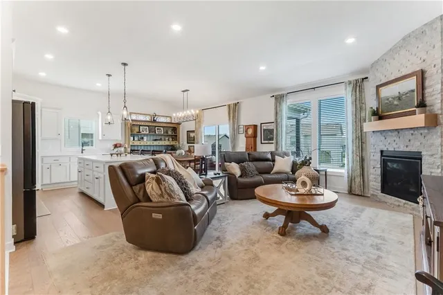 $495,000 | 3116 Southwest Arbor Tree Drive, Lee's Summit, MO 64082