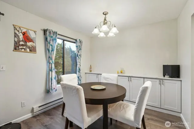 $423,150 | 10424 Northeast 32nd Place, Unit C204, Bellevue, WA 98004