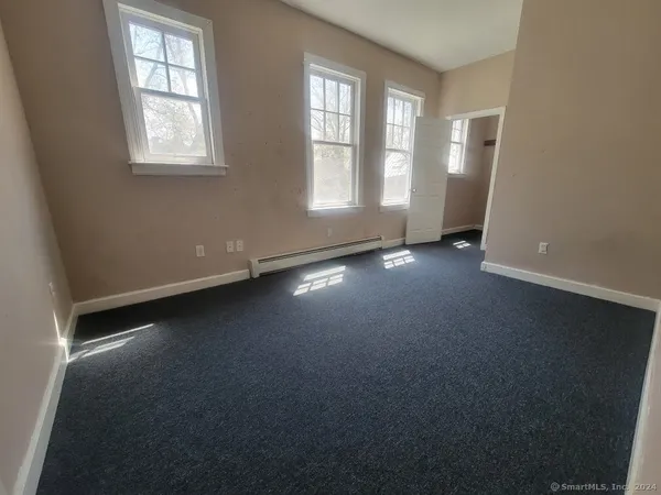 $2,450 | 572 Elm Street, Unit 2, New Haven, CT 06511
