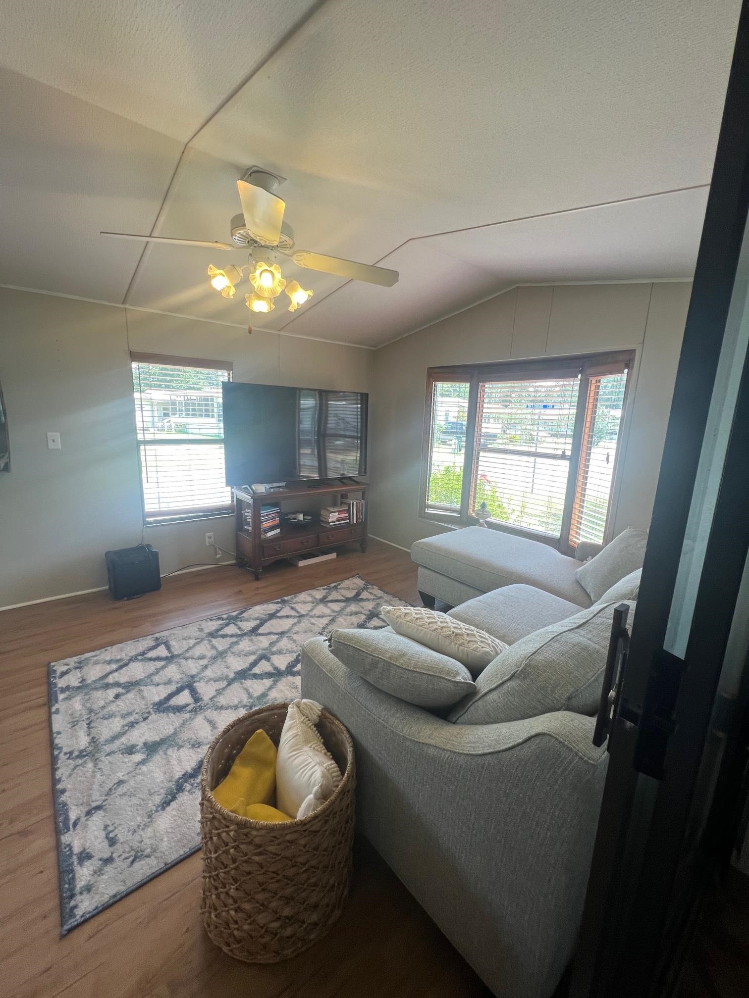 273 Defuniak Circle Lillian, AL 36549 - Photo 6 of 42