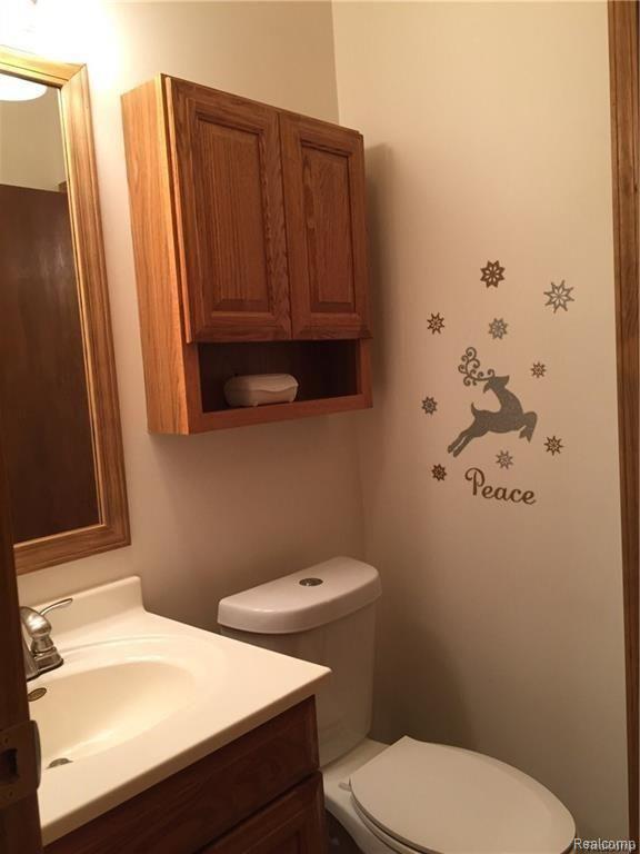28728 Beverly Road Romulus, MI 48174 - Photo 11 of 28