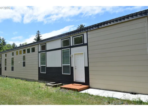 $325,000 | 29204 Wallace Street, Unit A, Gold Beach, OR 97444