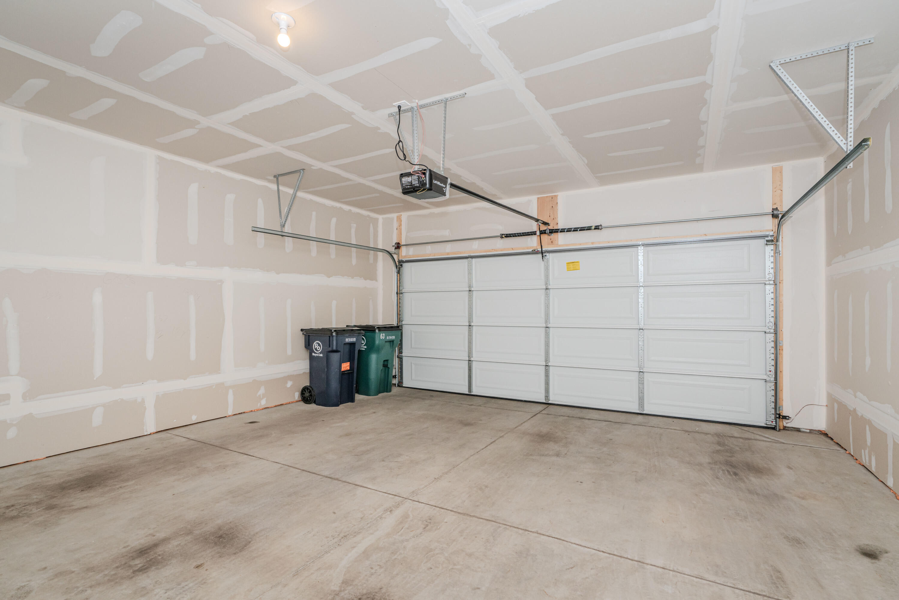 2500 Normandy Road, Unit 63 Royal Oak, MI 48073 - Photo 52 of 60 Garage