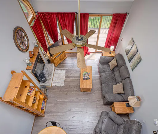 $189,000 | 33 Creekwood Lane, Galena, IL 61036