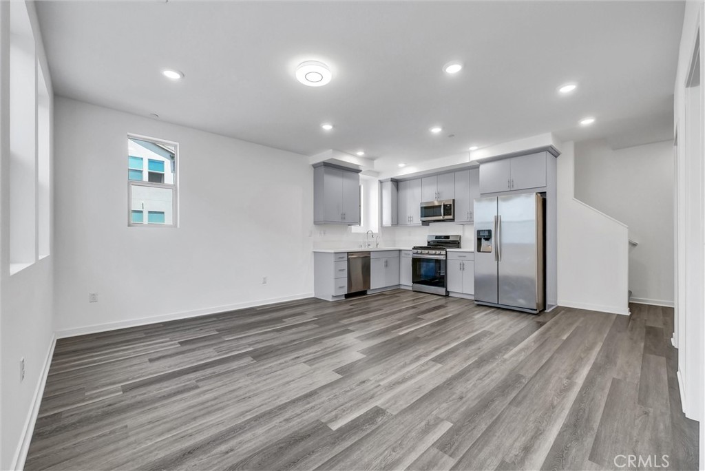 238 Scratch Road Covina, CA 91722 - Photo 3 of 34