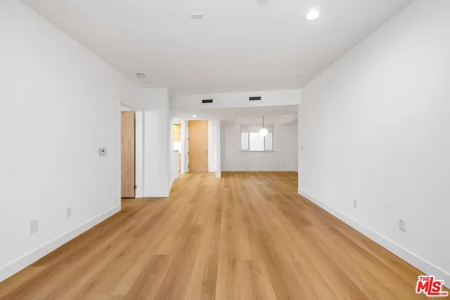 a view of empty room with window