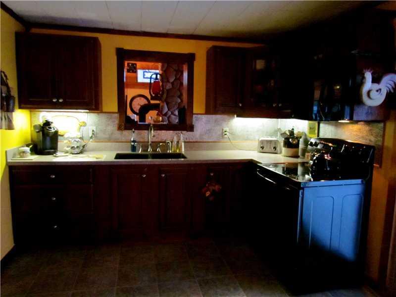 327 Duckpuddle Road Nobleboro, ME 04555 - Photo 15 of 35 Kitchen.