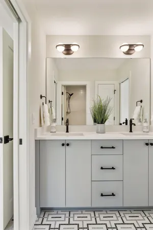 $2,099,000 | 5304 Hollywood Road, Edina, MN 55436