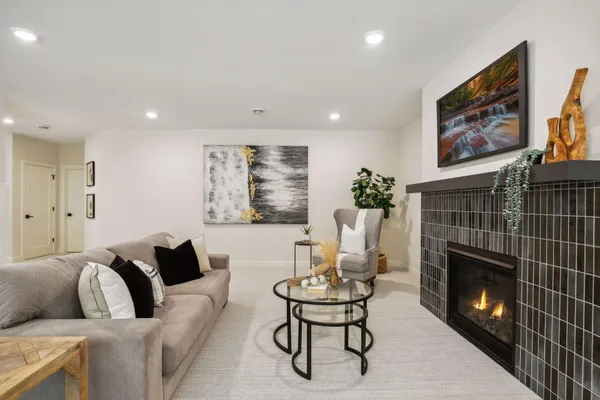 $2,099,000 | 5304 Hollywood Road, Edina, MN 55436