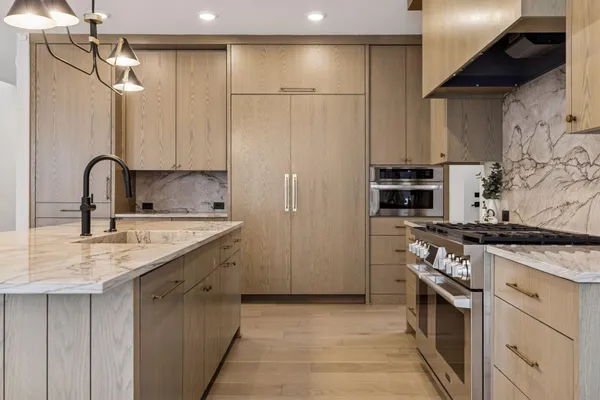 $2,099,000 | 5304 Hollywood Road, Edina, MN 55436