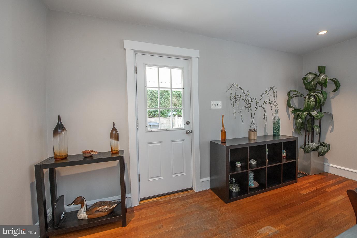 129 Biddle Road Paoli, PA 19301 - Photo 7 of 43 Gallery Image 7