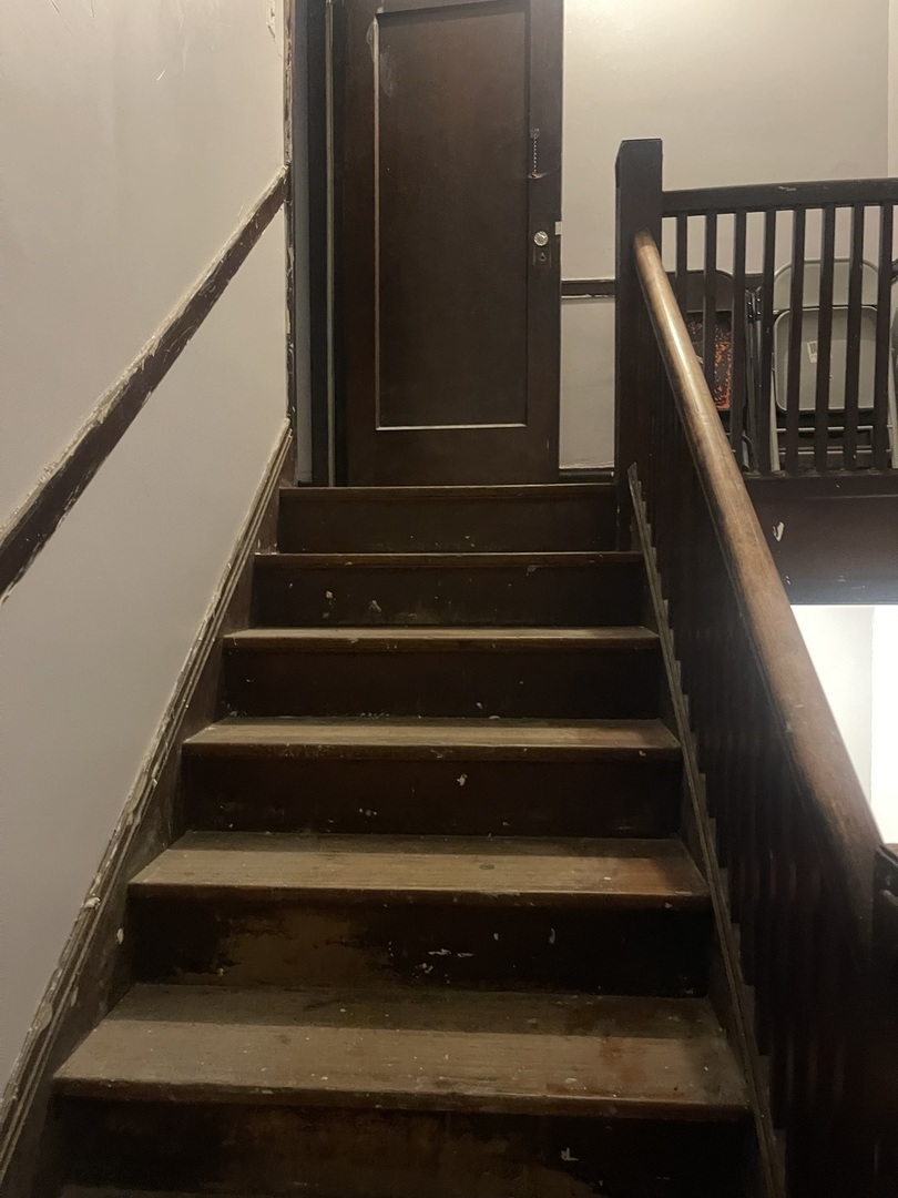 7943 South Laflin Street Chicago, IL 60620 - Photo 3 of 19