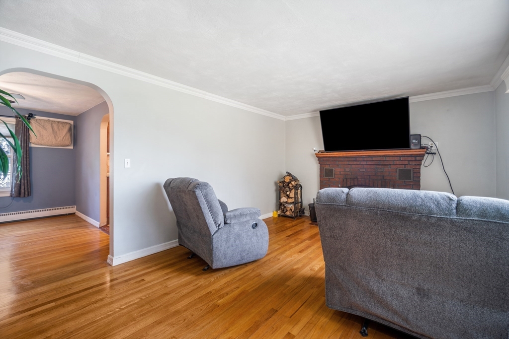 1840 Parker Street Springfield, MA 01128 - Photo 9 of 41 Gallery Image 9