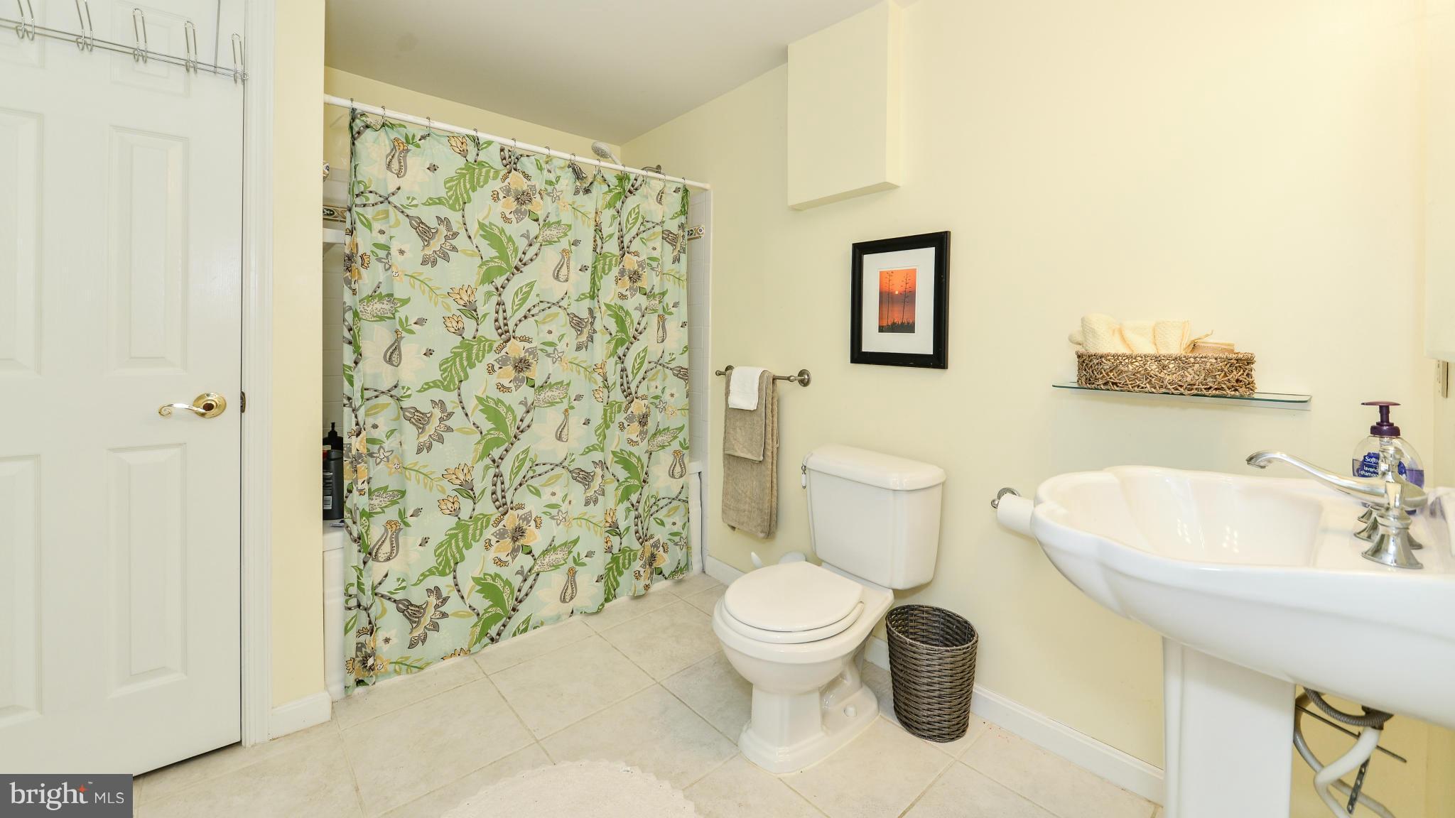 11687 Bennington Woods Road Reston, VA 20194 - Photo 22 of 30 Bath