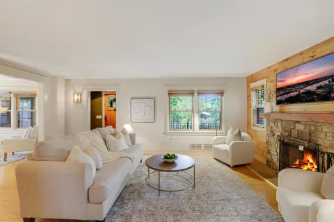 $814,995 | 14908 Glen Oak Street, Minnetonka, MN 55345