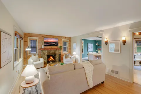 $814,995 | 14908 Glen Oak Street, Minnetonka, MN 55345