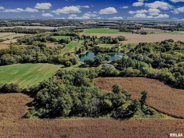 $630,000 | 1196 160 Street, Abingdon, IL 61410