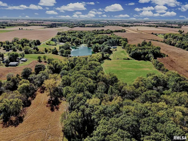 $630,000 | 1196 160 Street, Abingdon, IL 61410