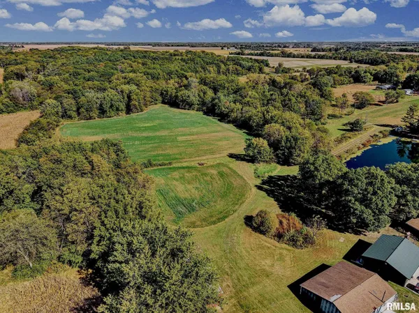 $630,000 | 1196 160 Street, Abingdon, IL 61410