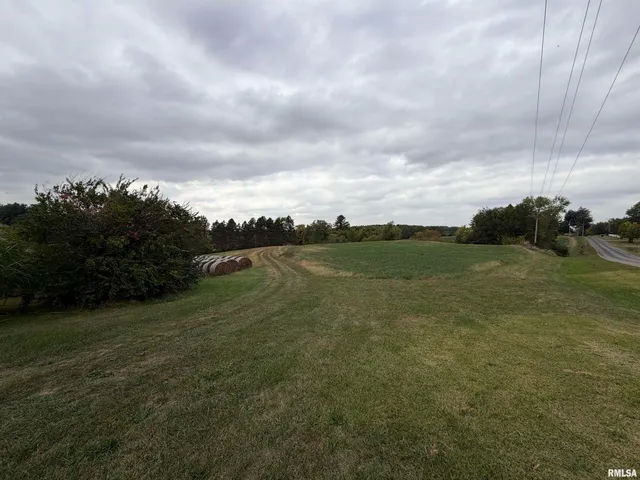 $630,000 | 1196 160 Street, Abingdon, IL 61410