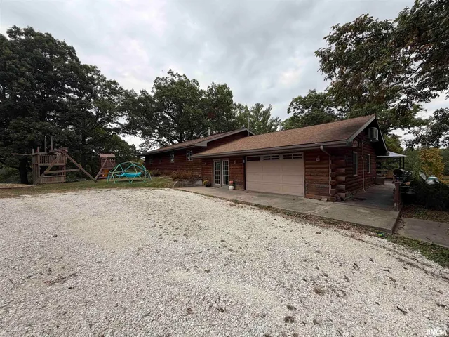 $630,000 | 1196 160 Street, Abingdon, IL 61410