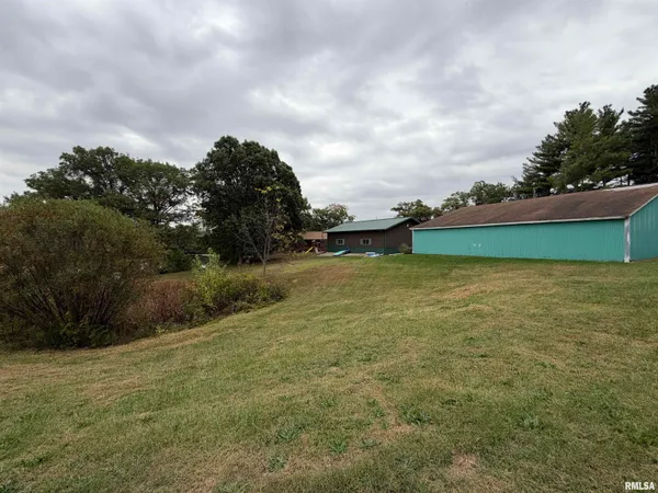 $630,000 | 1196 160 Street, Abingdon, IL 61410