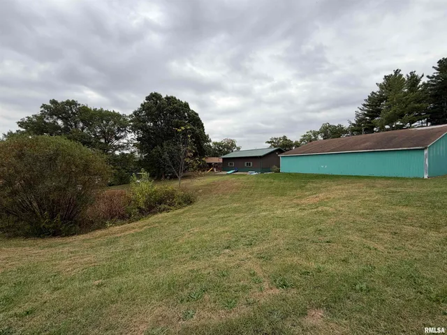 $630,000 | 1196 160 Street, Abingdon, IL 61410