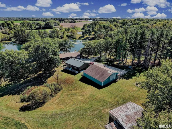 $630,000 | 1196 160 Street, Abingdon, IL 61410