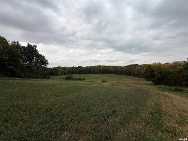 $630,000 | 1196 160 Street, Abingdon, IL 61410