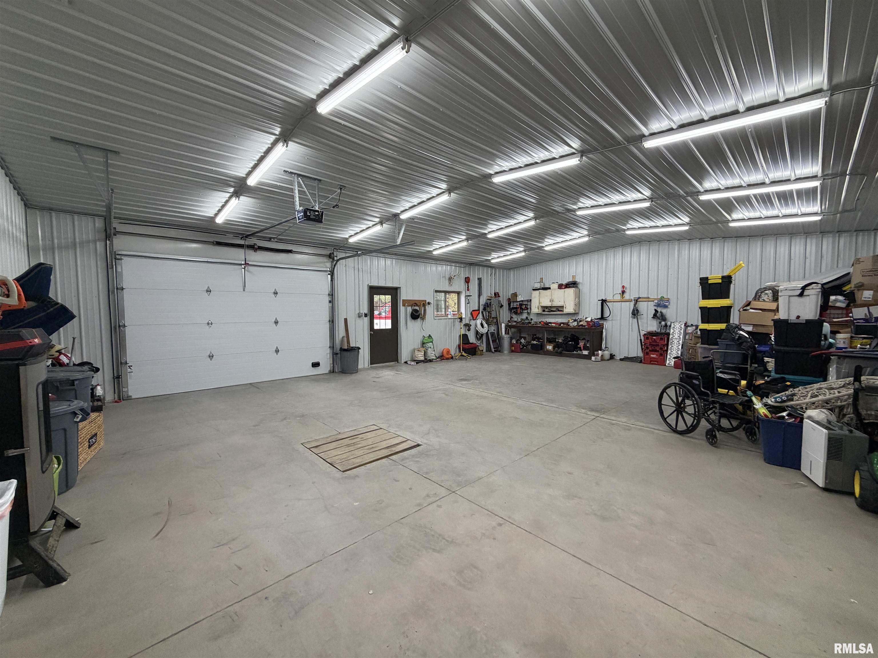 1196 160 Street Abingdon, IL 61410 - Photo 56 of 99