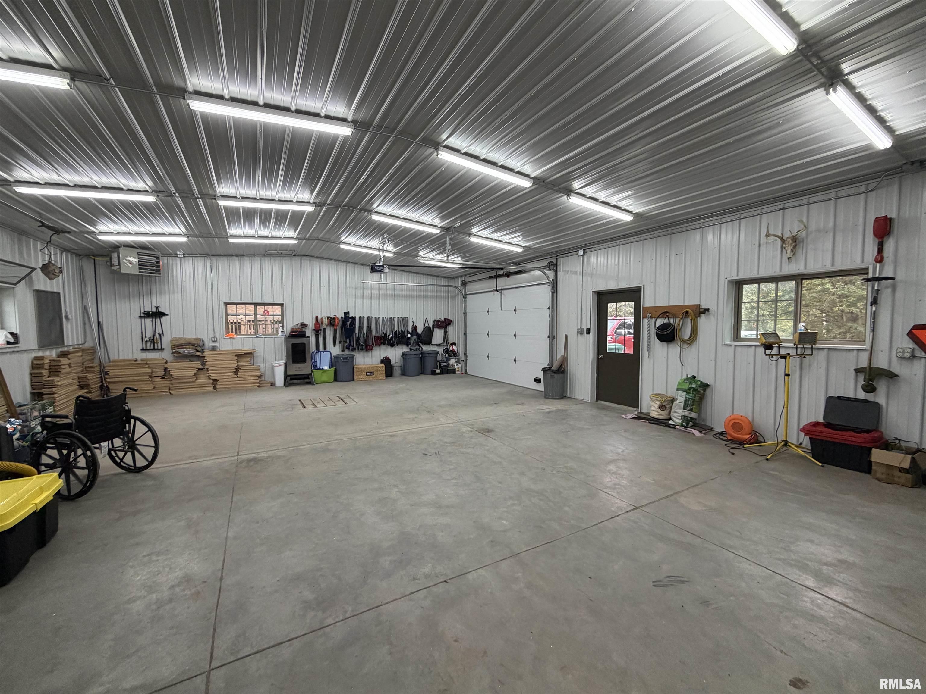 1196 160 Street Abingdon, IL 61410 - Photo 57 of 99