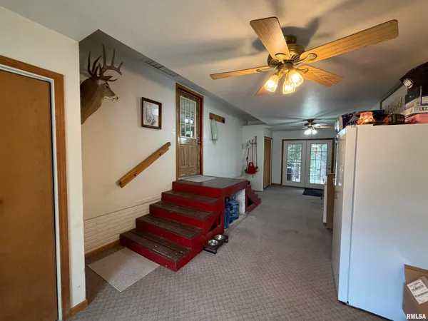 $630,000 | 1196 160 Street, Abingdon, IL 61410