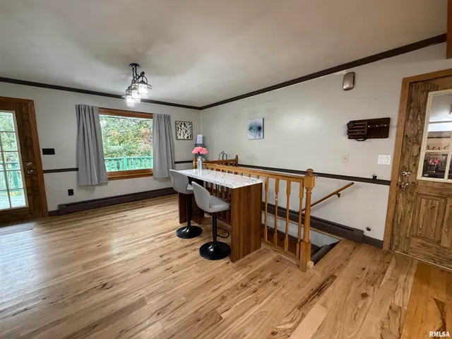 $630,000 | 1196 160 Street, Abingdon, IL 61410