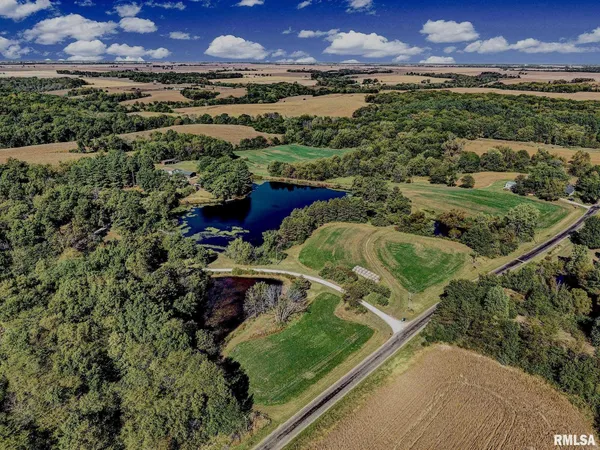 $630,000 | 1196 160 Street, Abingdon, IL 61410