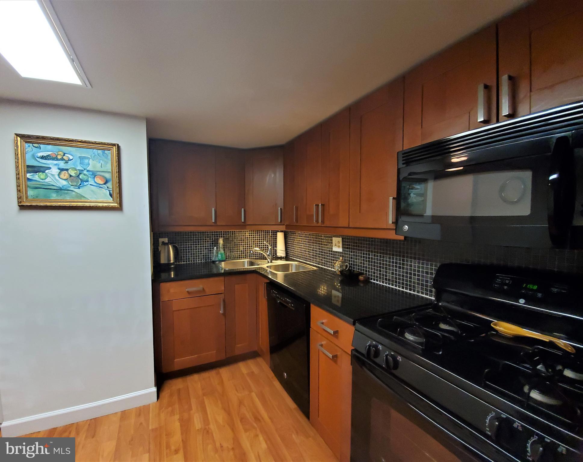 1429 Northgate Square, Unit 22B Reston, VA 20190 - Photo 12 of 40 Gallery Image 12