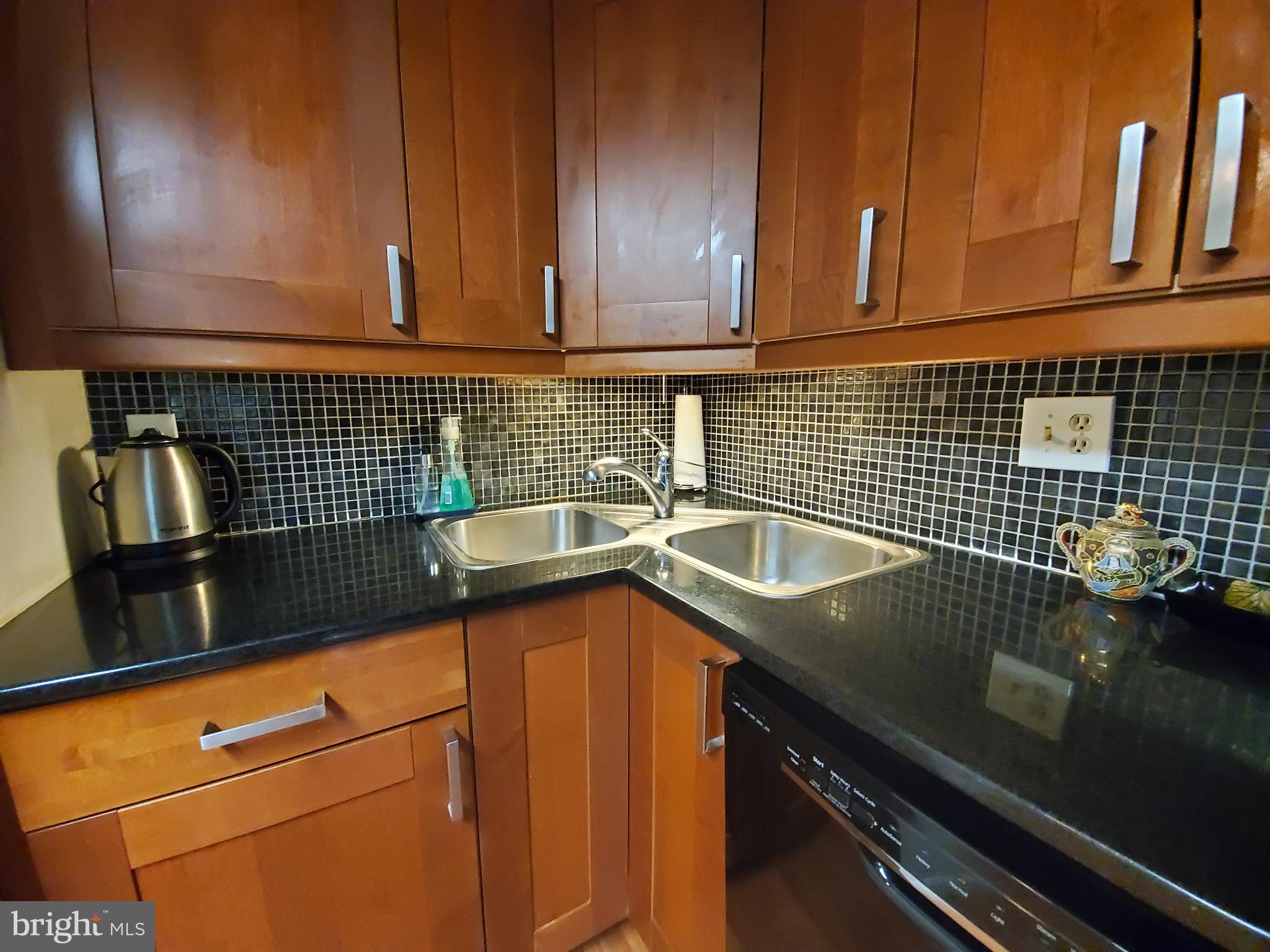 1429 Northgate Square, Unit 22B Reston, VA 20190 - Photo 9 of 40 Gallery Image 9