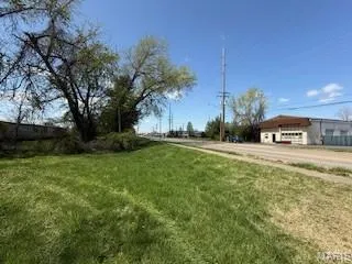 $25,000 | 114 Ashland Avenue, Fairview Heights, IL 62208